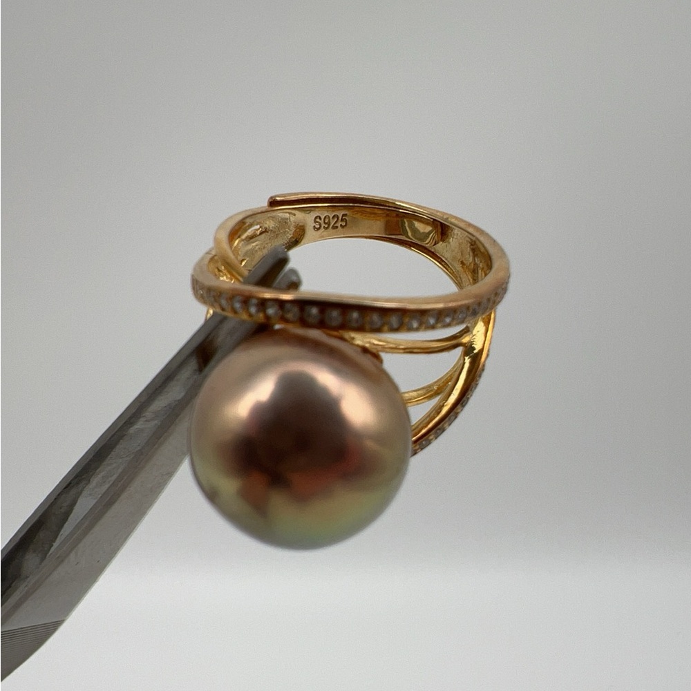 Elegant Gold Freshwater Edison Pearl Ring - Picture 6 of 13